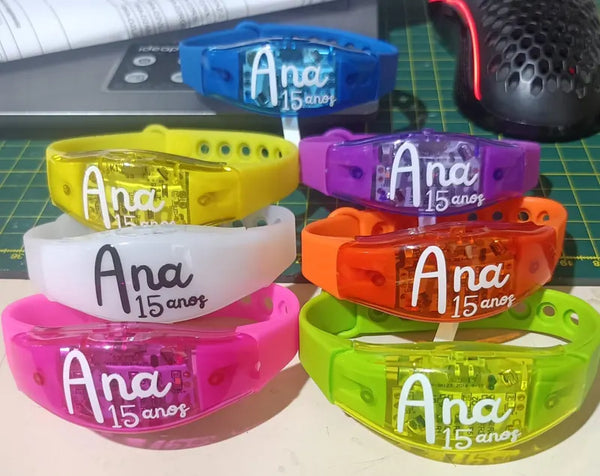 Pulseiras de LED personalizadas Ana 15 anos em 7 cores - foto real